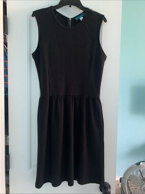 Pim + Larkin sleeveless textured dress black S small zipper pockets